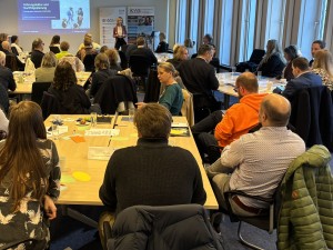 Foto beim Vortrag von Andrea von Hardenberg.
