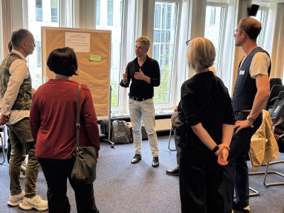 Foto der Gruppenarbeit.